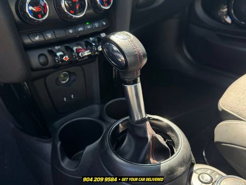 Used 2019 MINI Cooper S w/ Premium Package FWD image 11