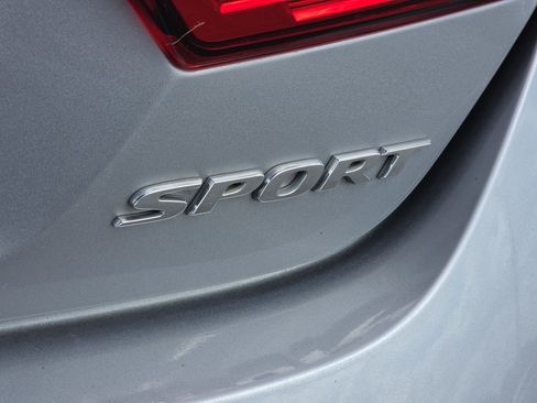 Used 2022 Honda Accord Sport image 5