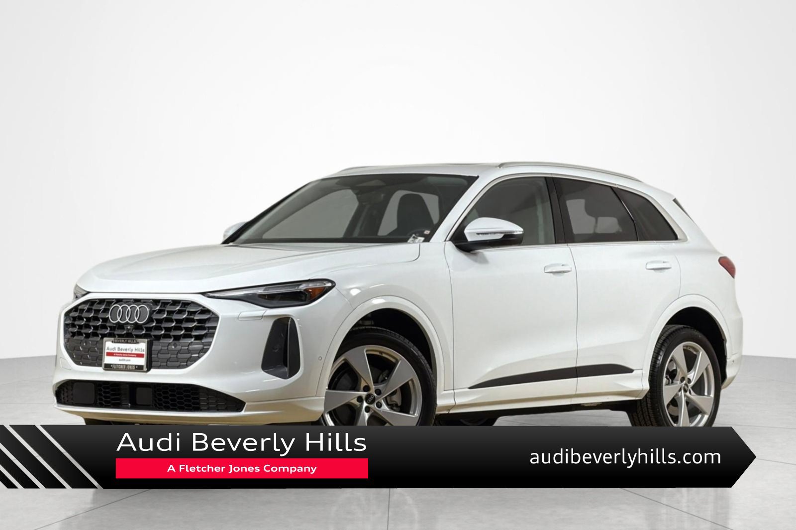 Used 2025 Audi Q5 Premium Plus w/ Premium Plus AWD/4WD image 1