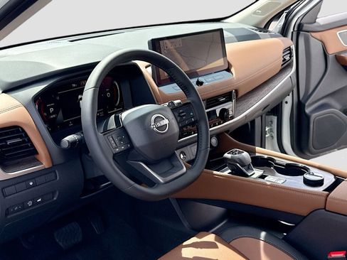 New 2026 Nissan Rogue Platinum AWD/4WD image 4
