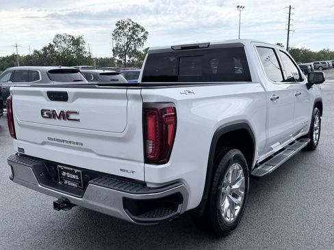 Used 2022 GMC Sierra 1500 SLT w/ SLT Premium Package AWD/4WD image 5