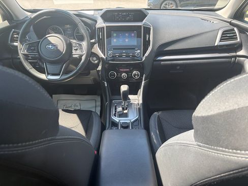 Used 2023 Subaru Forester Premium AWD/4WD image 10