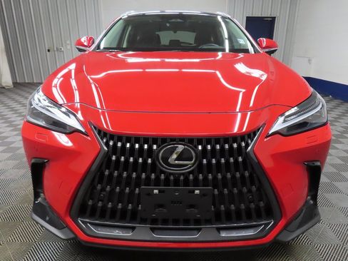 Used 2025 Lexus NX 300h AWD w/ Luxury Package image 44