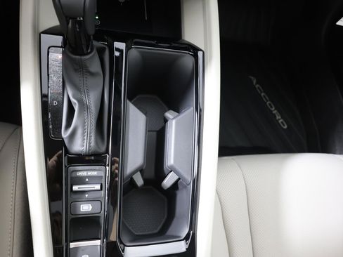 New 2026 Honda Accord EX-L image 17