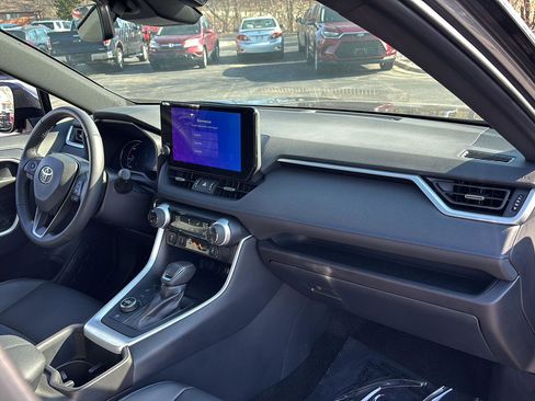 Used 2025 Toyota RAV4 XSE w/ Weather Package image 18