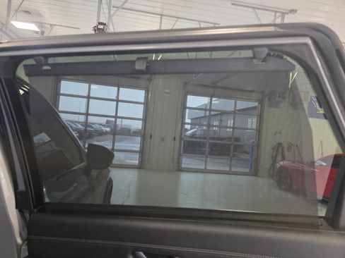 Used 2024 Nissan Pathfinder Platinum w/ Lighting Package (N92) image 13