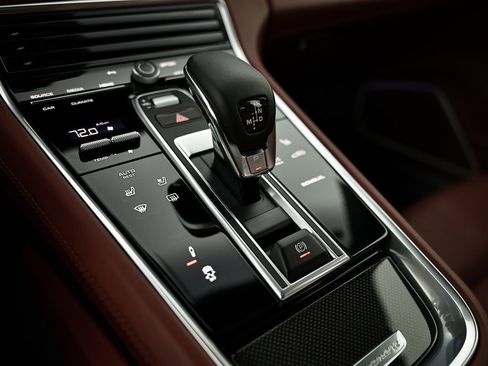 Certified 2023 Porsche Panamera 4S image 40