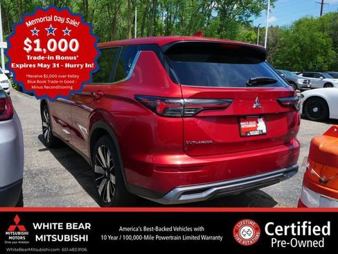 Used 2025 Mitsubishi Outlander SE AWD/4WD image 3