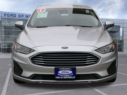Used 2019 Ford Fusion SE FWD image 9