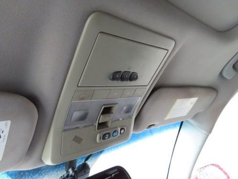 Used 2015 Chevrolet Captiva Sport LT w/ Convenience Package image 25