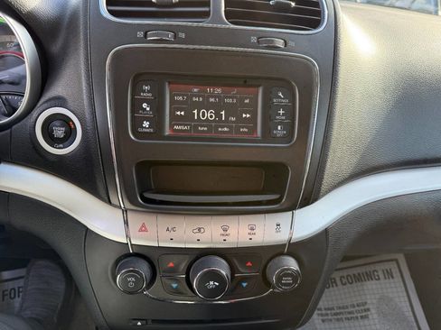 Used 2018 Dodge Journey SE w/ Connectivity Group image 19