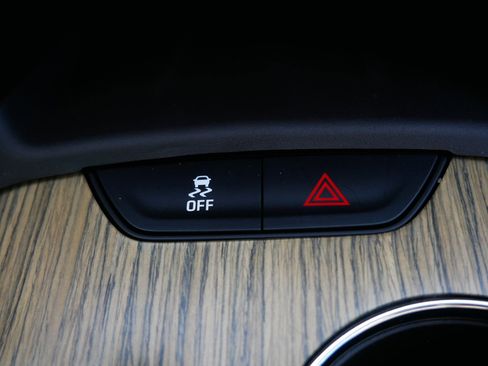 Used 2018 GMC Acadia Denali w/ LPO, Floor Liner Package AWD/4WD image 31