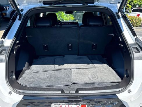 Used 2025 Chevrolet Equinox EV RS image 10