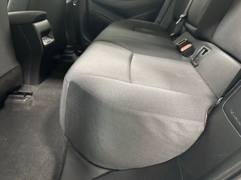 Used 2025 Toyota Corolla LE image 42