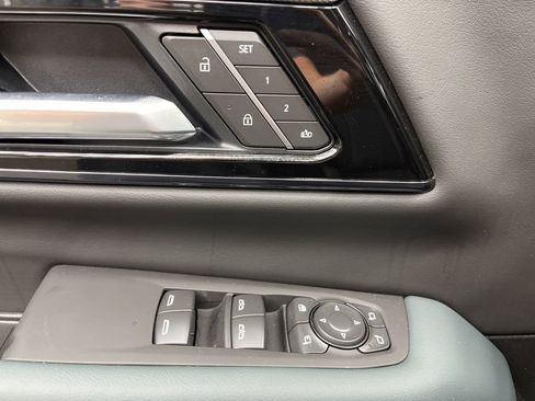 New 2026 GMC Yukon XL AT4 image 8