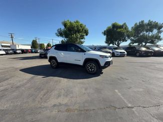 Used 2025 Jeep Compass Trailhawk AWD/4WD video 2