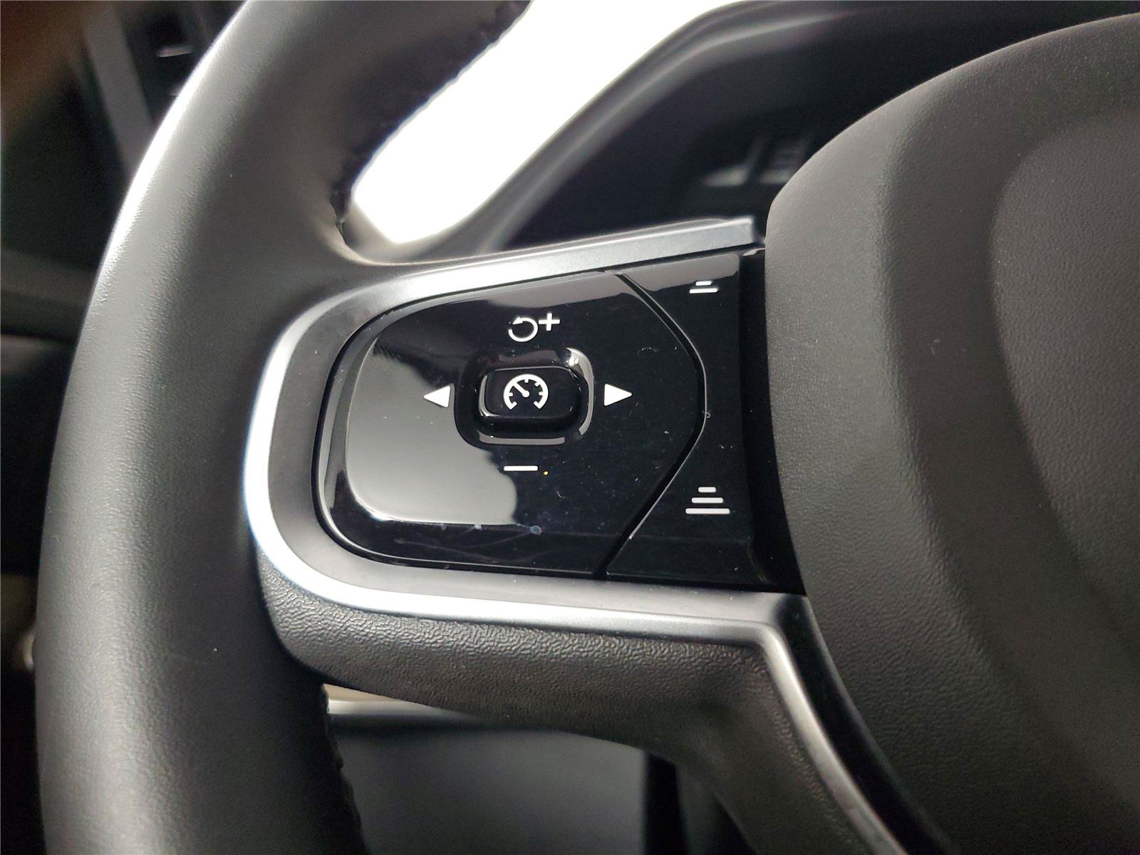 Certified 2026 Volvo XC90 B6 Plus AWD/4WD image 23
