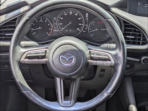 Used 2021 MAZDA MAZDA3 s FWD image 17