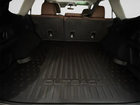 Used 2020 Subaru Outback Touring w/ Popular Package #2 image 19