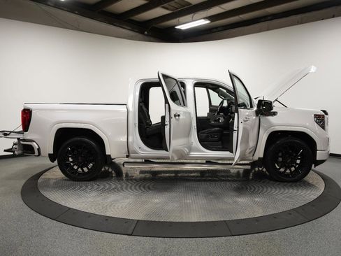 Used 2024 GMC Sierra 1500 Denali w/ Denali Reserve Package image 13