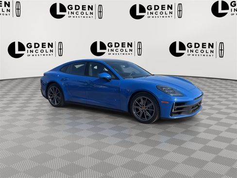 Used 2025 Porsche Panamera 4 image 2