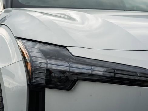 New 2026 Volvo EX30 Plus image 13