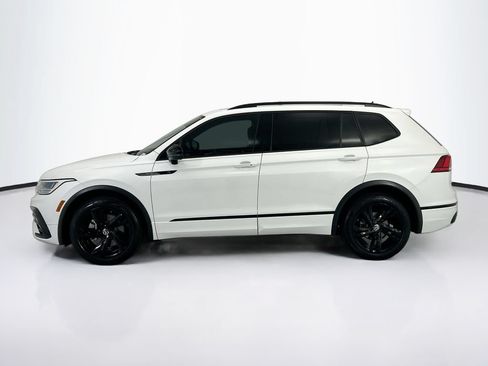 Used 2024 Volkswagen Tiguan SE R-Line FWD image 8