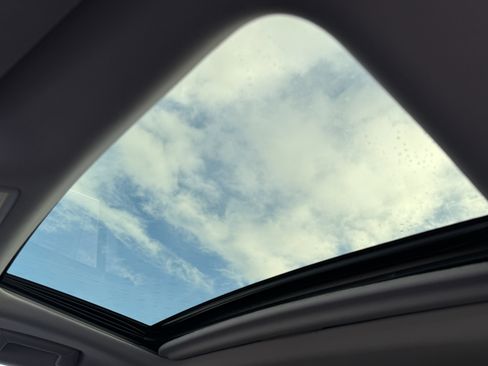 Used 2022 Lexus RX 350L FWD w/ Premium Package image 20