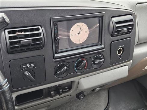 Used 2006 Ford F350 XL AWD/4WD image 14