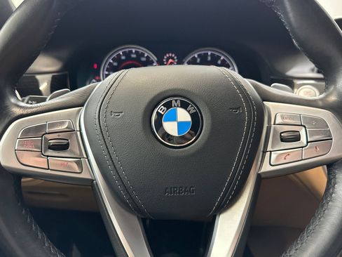 Used 2019 BMW 740i image 16