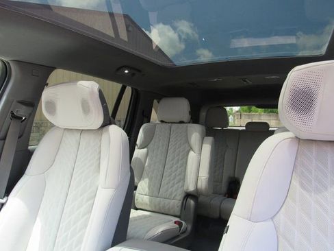 New 2025 Cadillac Escalade IQ Sport 1 w/ LPO, ONYX Package AWD/4WD image 19
