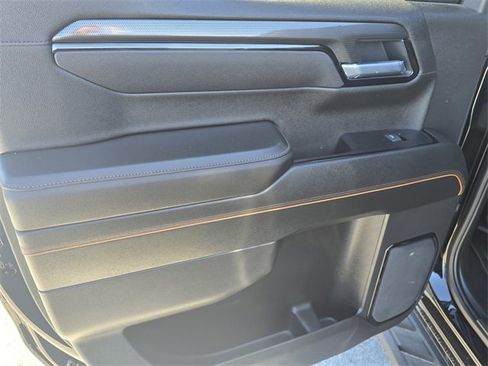 Used 2025 GMC Sierra 1500 AT4 w/ AT4 Premium Package image 14