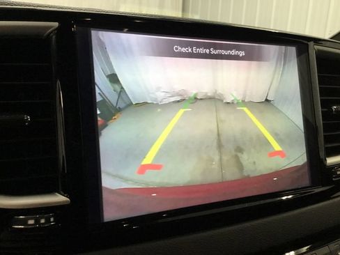 Used 2025 Chrysler Pacifica Select FWD image 22