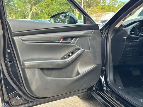 Used 2024 MAZDA MAZDA3 s image 16