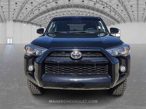Used 2018 Toyota 4Runner SR5 image 2