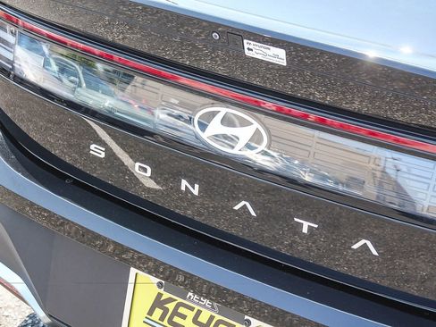 Certified 2025 Hyundai Sonata SE FWD image 9