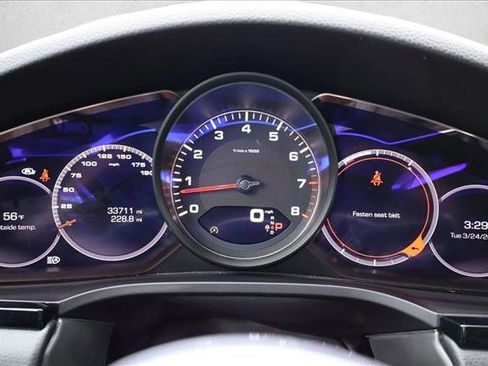 Used 2021 Porsche Cayenne S image 14