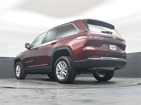 New 2025 Jeep Grand Cherokee Laredo image 42