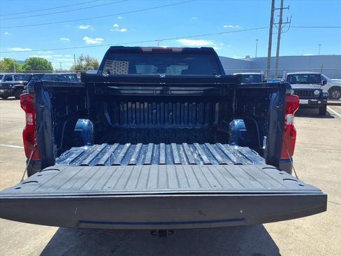 Used 2022 Chevrolet Silverado 1500 Custom image 9