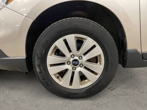 Used 2017 Subaru Outback 2.5i Premium AWD/4WD image 14