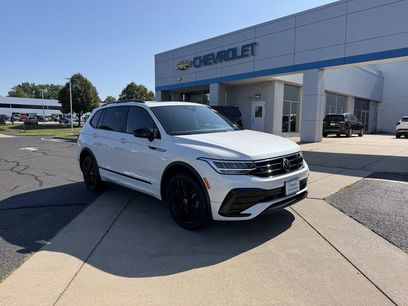 Used 2022 Volkswagen Tiguan SE R-Line