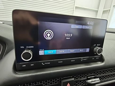 Used 2025 Honda HR-V Sport image 14