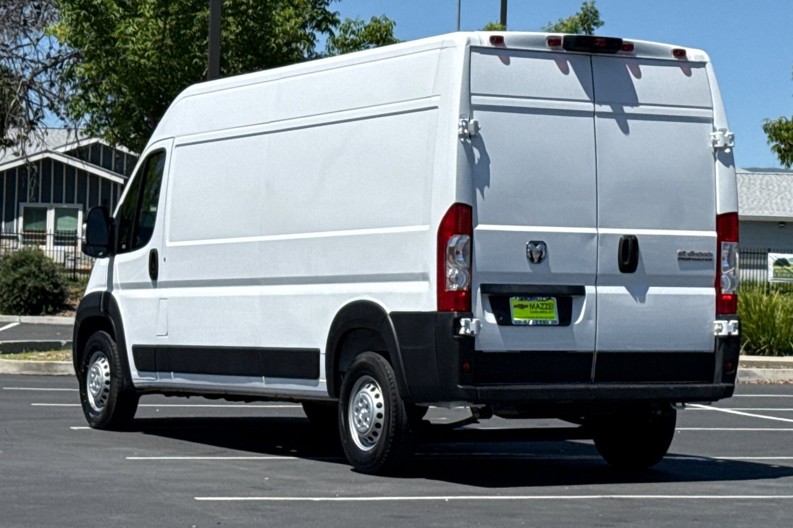 Used 2024 RAM ProMaster 2500 w/ Convenience Group FWD image 3