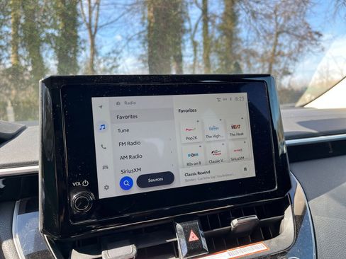 Used 2025 Toyota Corolla LE image 20