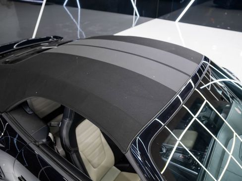 Used 2022 Porsche 911 Turbo image 30