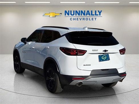 Used 2023 Chevrolet Blazer LT w/ Convenience Package image 3