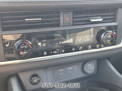 Certified 2025 Nissan Rogue SV w/ SV Premium Package FWD image 22