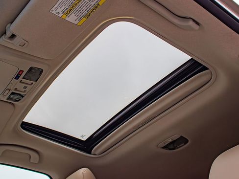 Used 2016 Subaru Outback 2.5i Limited image 22