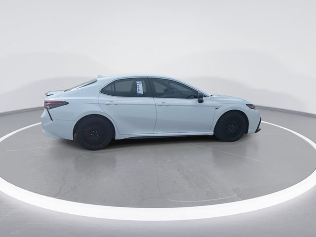 Used 2023 Toyota Camry SE FWD image 9