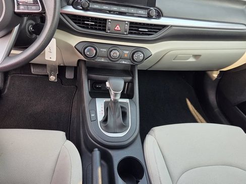 Used 2023 Kia Forte LXS FWD image 21